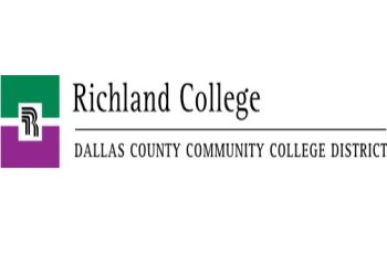 Wrestling program renewed in Dallas
