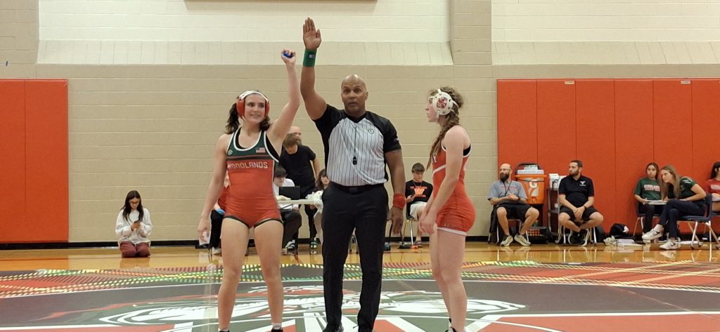 Elliotte Strange wins by Tech Fall