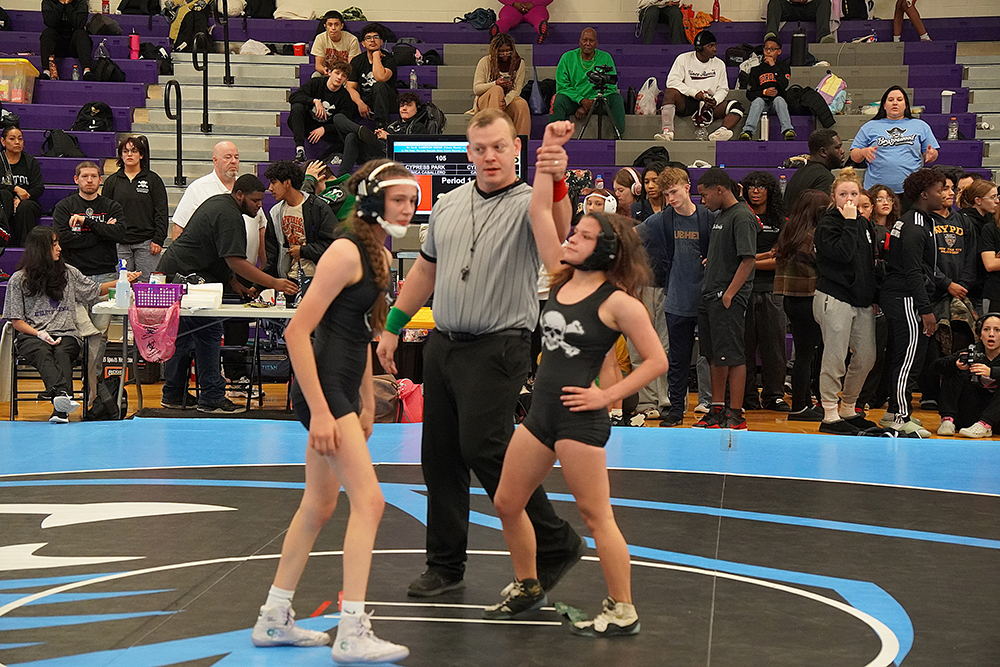 Danielle Shirey, 100 lb. Champion