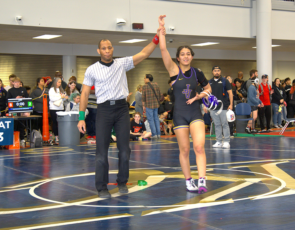 140 lb. champion Gabriella Carrera, Jersey Village
