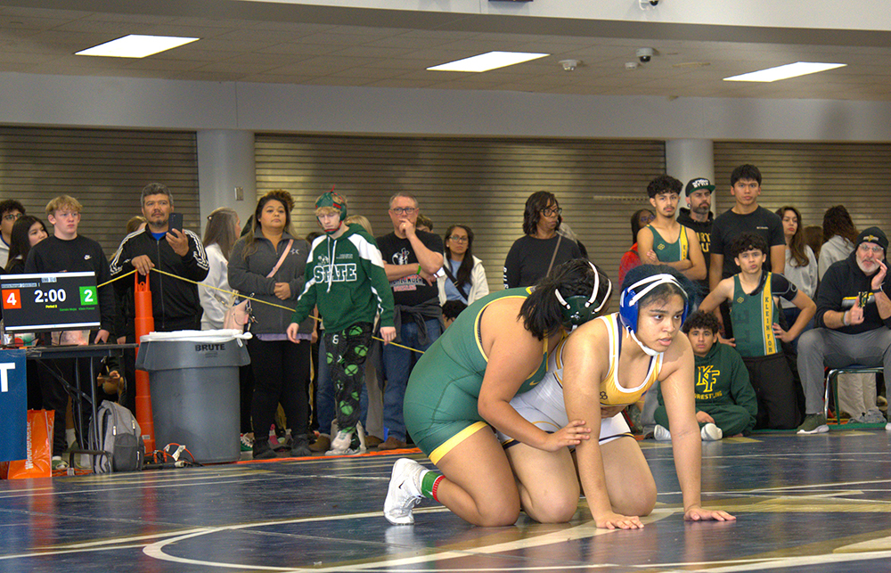190 lb. champion Ariana Rangel (bottom)