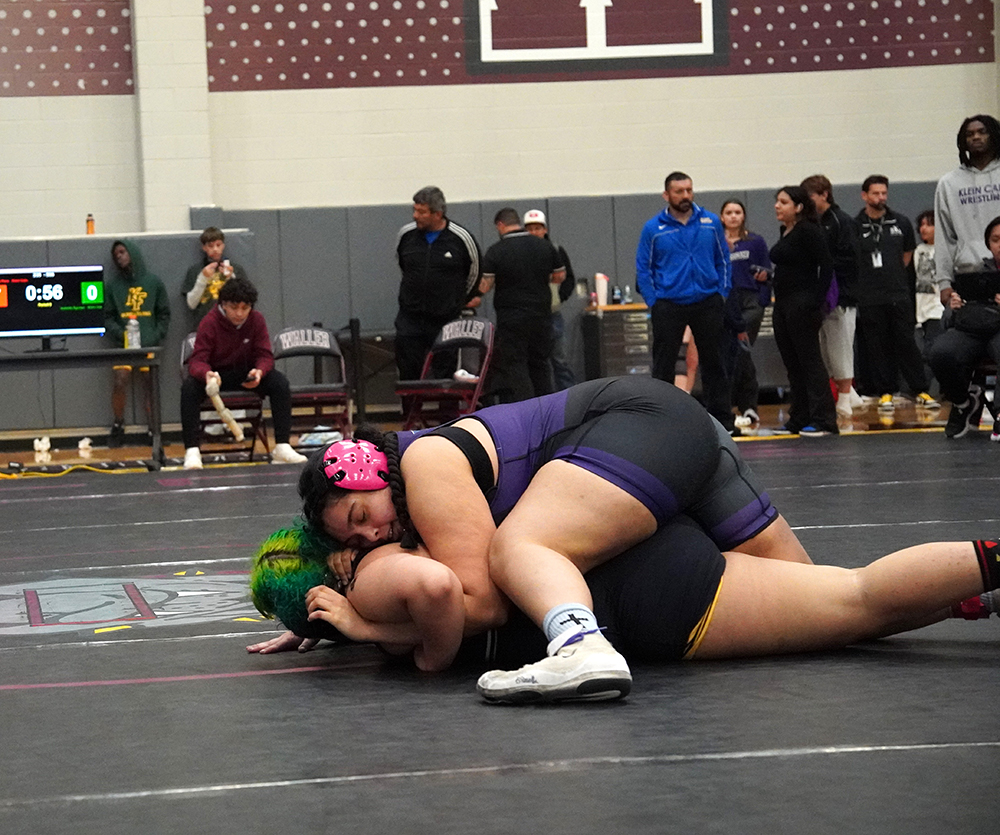 Alexandra Pace, Klein Cain, 235 lb. Champion