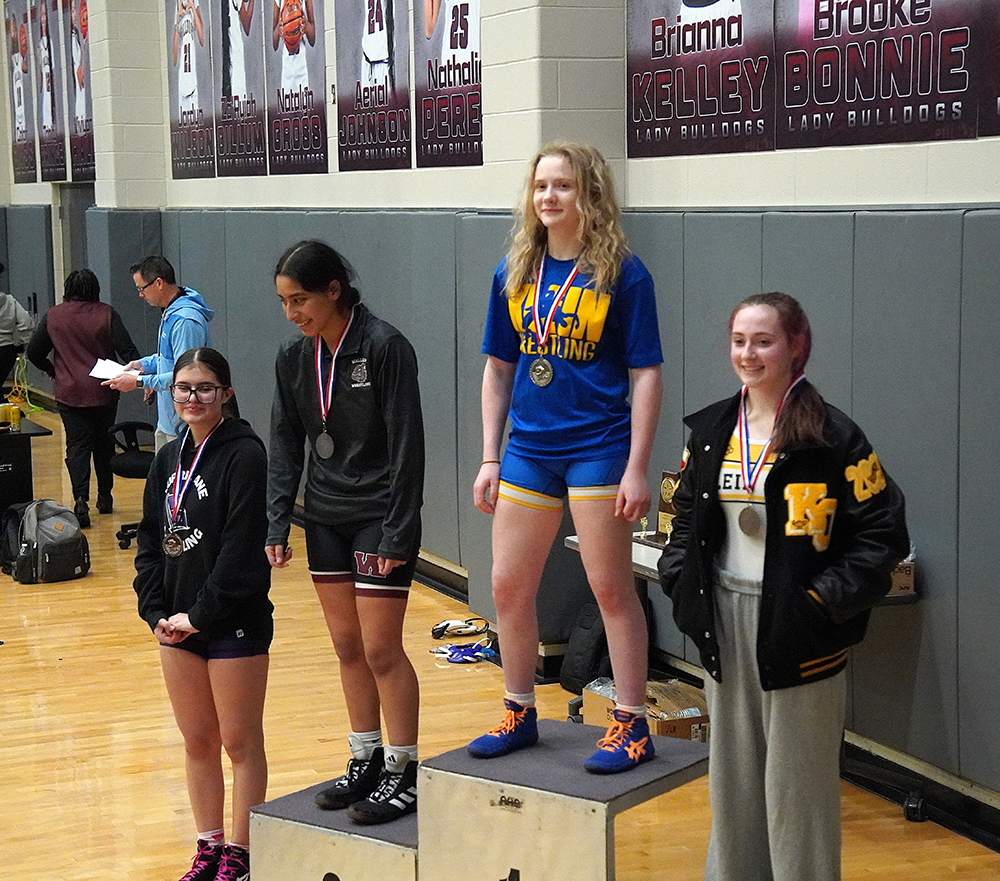 Elise Gardner, Klein, 125 lb. Champion (2)